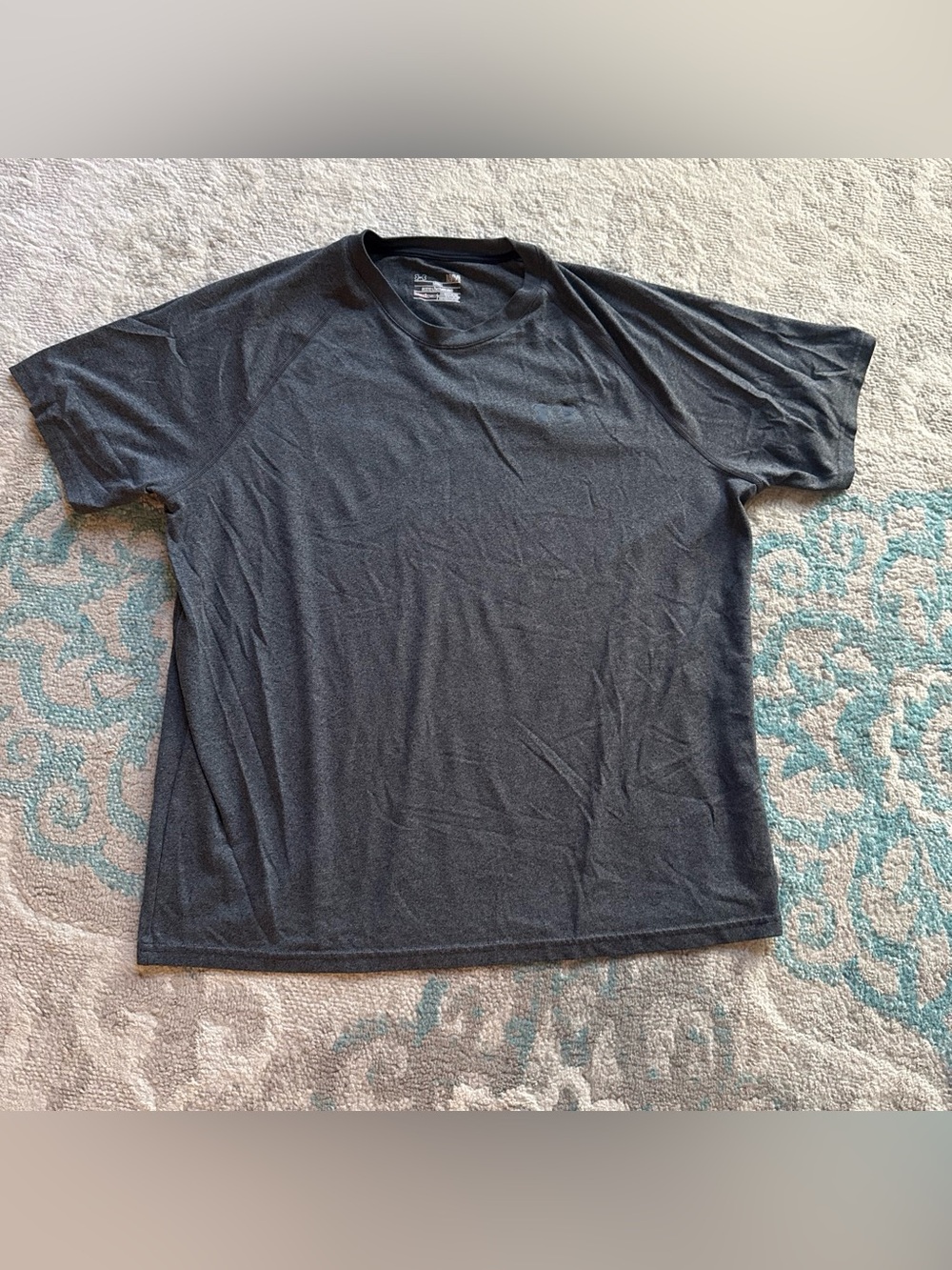 Under Armour Men’s Short Sleeve Crew Tee in Charcoal
